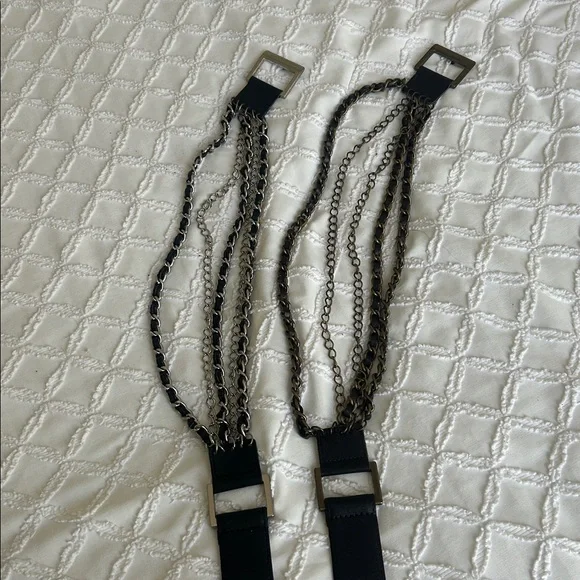 Black Leather Belt with Chain Detail - Picture 4 of 8